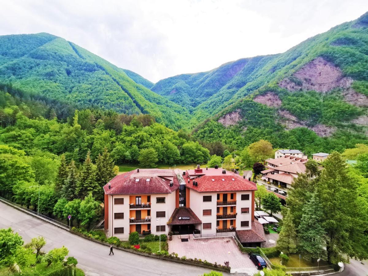 Granchalet Sul Cimone 103 Монтекрето Экстерьер фото